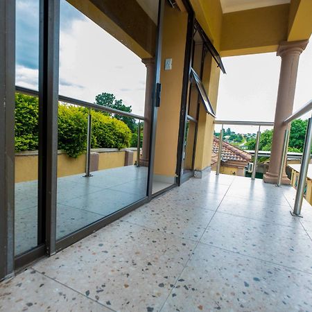 Woodmead Guest House Manzini Esterno foto